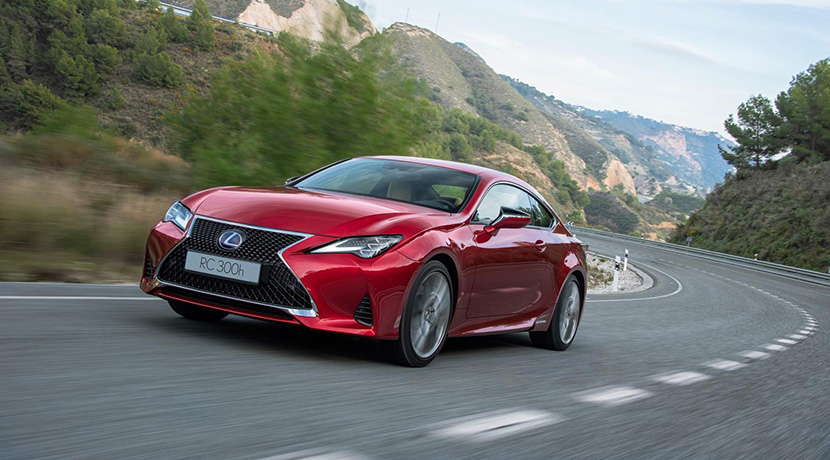 Lexus RC 300h dynamic